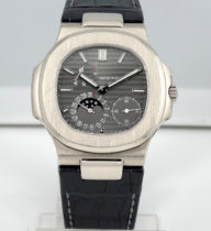 Patek Philippe Nautilus 5712G Phase de Lune, or blanc sur cuir