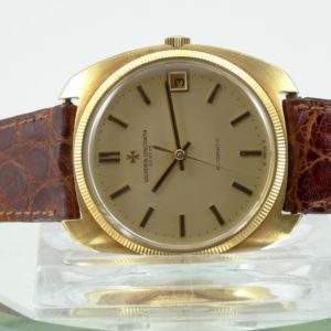 Vacheron Constantin Tonneau or jaune Automatique Jamais Polie