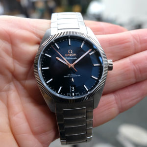 Omega Globemaster Constellation Jamais portée 2022 Boite & papiers